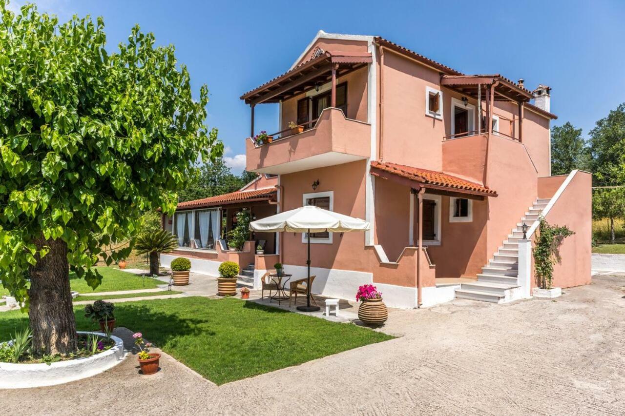 Appartement Areti Áfra