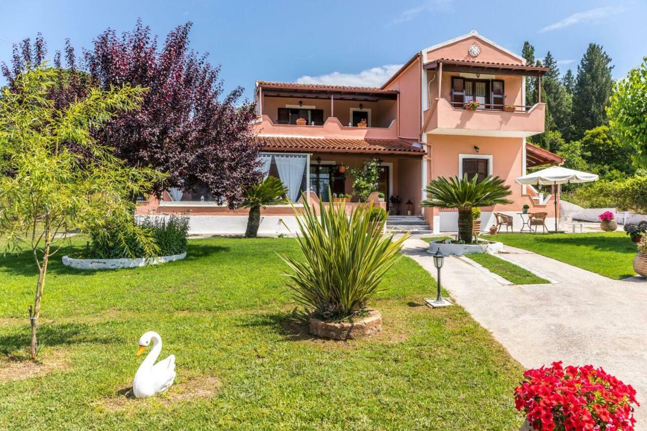 Apartament Areti Áfra